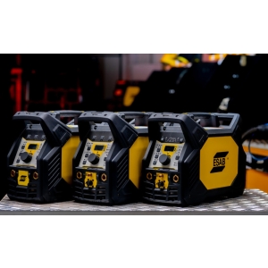 Сварочный аппарат ESAB Renegade для мобильной TIG и MMA сварки Сварочный аппарат ESAB Renegade для мобильной TIG и MMA сварки