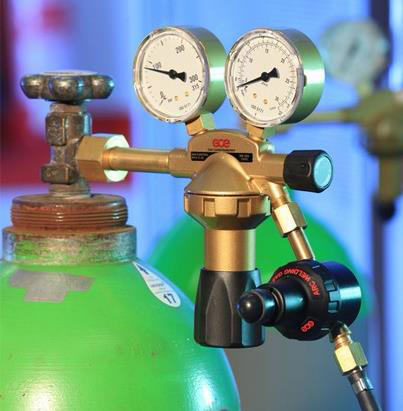 Нерегулируемая версия GS40F Нерегулируемая версия GS40F