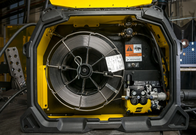 Мультипроцессные аппараты для промышленной сварки ESAB Rebel EMP 320ic