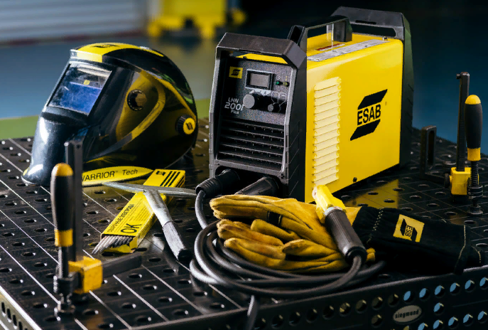 Сварочный инвертор LHN 200i Plus