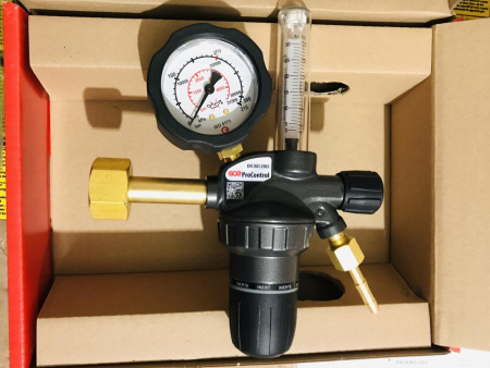 Редуктор углекислотный GCE ProControl Ar/CO2 - Aргон/СО2 - 200/ - бар, вх. G3/4"; вых. G1/4"; ротаметр 0-30л/мин