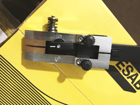 Машина для контактной сварки проволоки ESAB Wire Butt welder, hand held