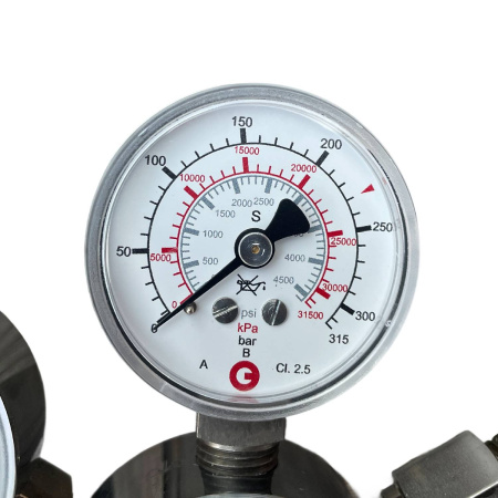 Регулятор GCE Druva LMF Кислород/Инертные газы – 200/14 бар, вх. G3/4”; вых. G3/8”; 100 м3/ч