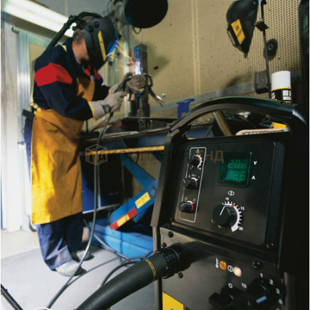 Сварочный аппарат ESAB Origo Mig C340 PRO 4WD с вольтамперметром